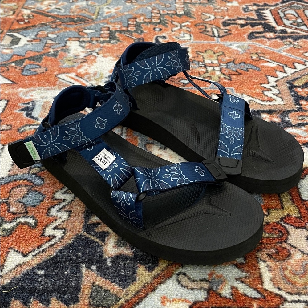 Suicoke Velcro Sandals Blue Paisley Bandana | Women’s Size 9